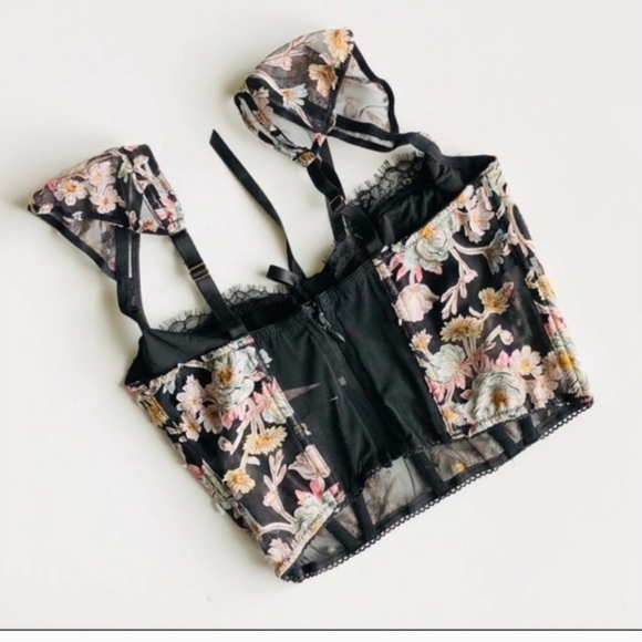 Victoria's Secret SET - Dream Angels Floral Mesh - Bustier & Thong - 34D and L - Picture 4 of 8